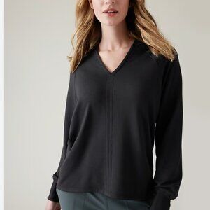 Athleta Rise V Neck Sweatshirt XS